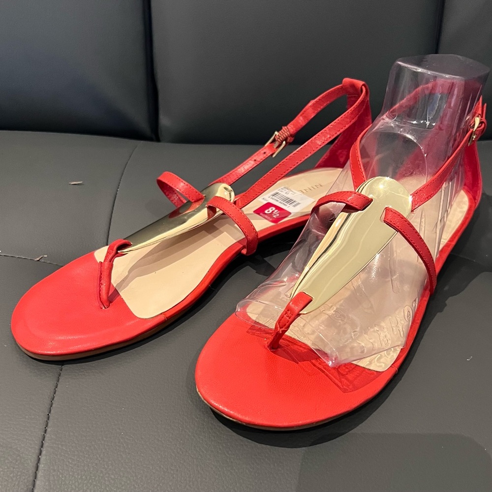 Nine West flat sandal